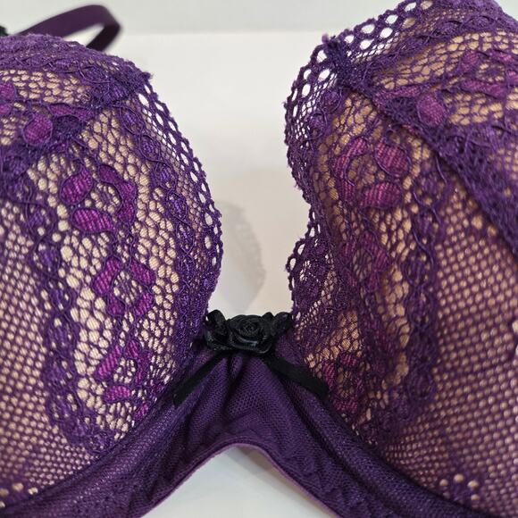 Betsey Johnson Intimates Eyelet Lace Demi-cup Bra Ultra Violet Size 32C - Picture 2 of 9